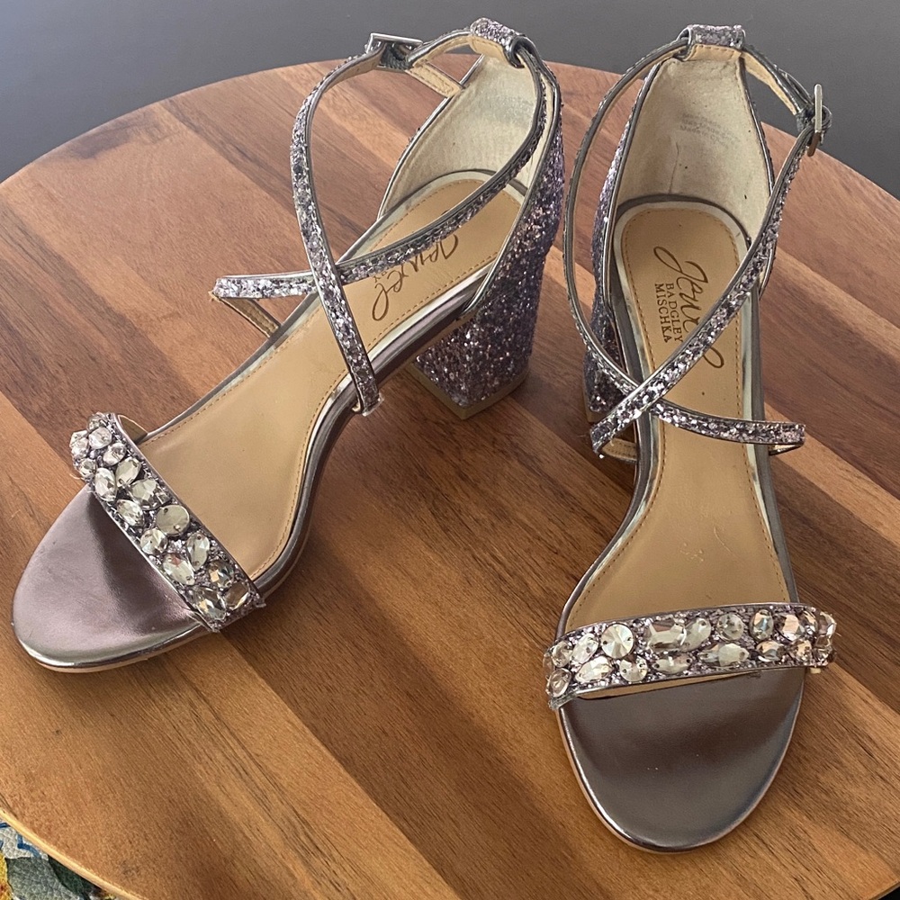 🆕 Badgley Mischka Glitter heels sz 6